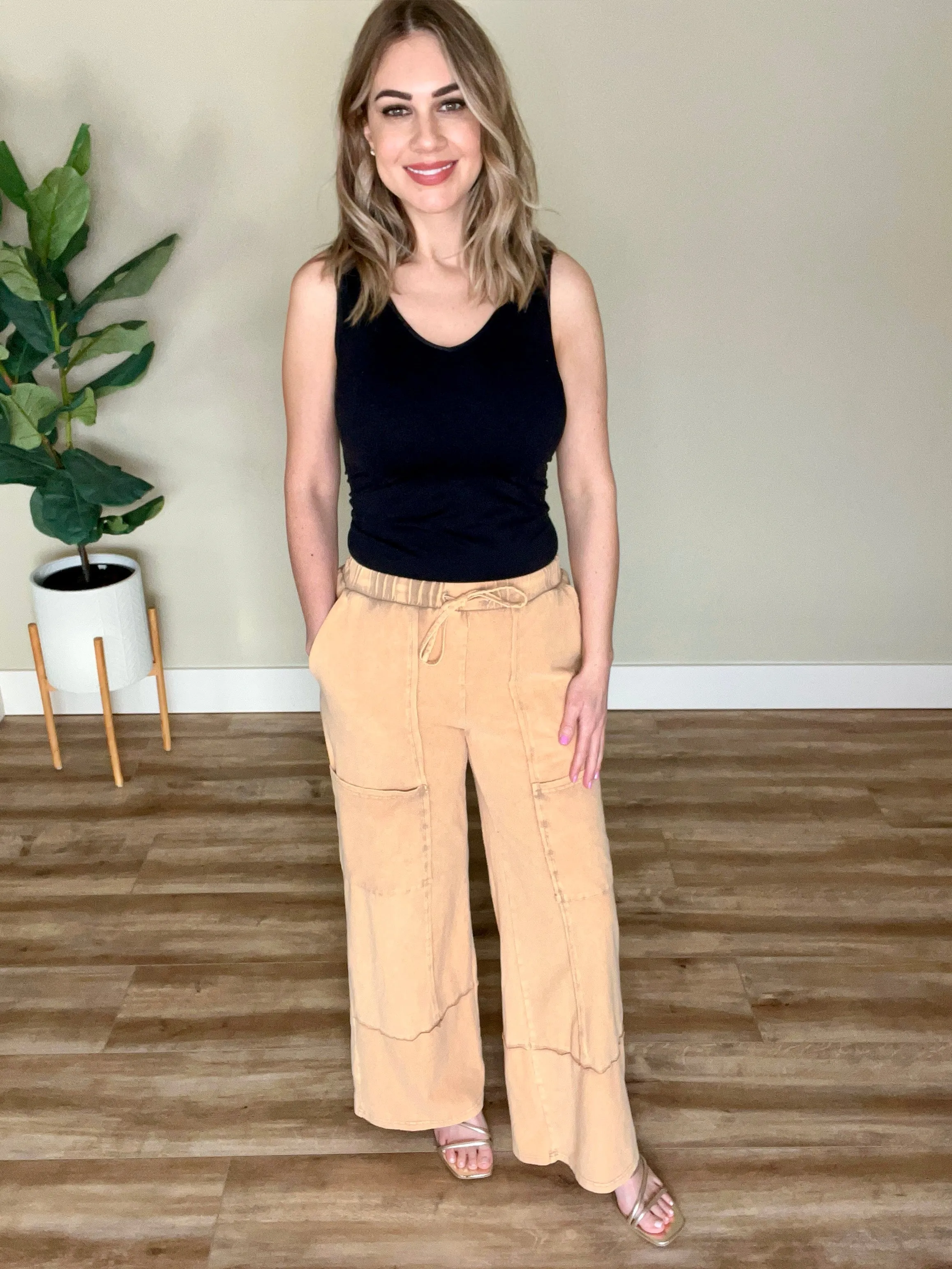 1.17 Soft, Wide Leg Cargo Pants With Pockets In Muted Marigold