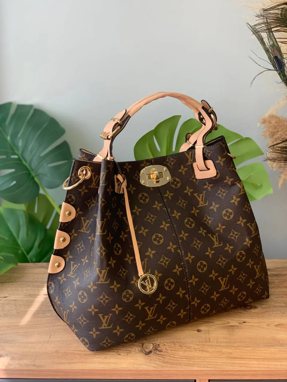 LV angora bag models